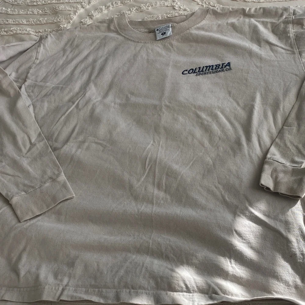 Columbia Men's Beige Long Sleeve Tee
